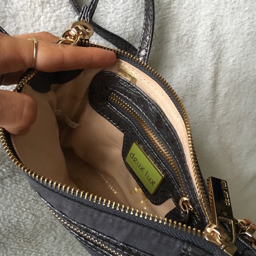 Deux Lux cross body bag - Picture 3 of 8